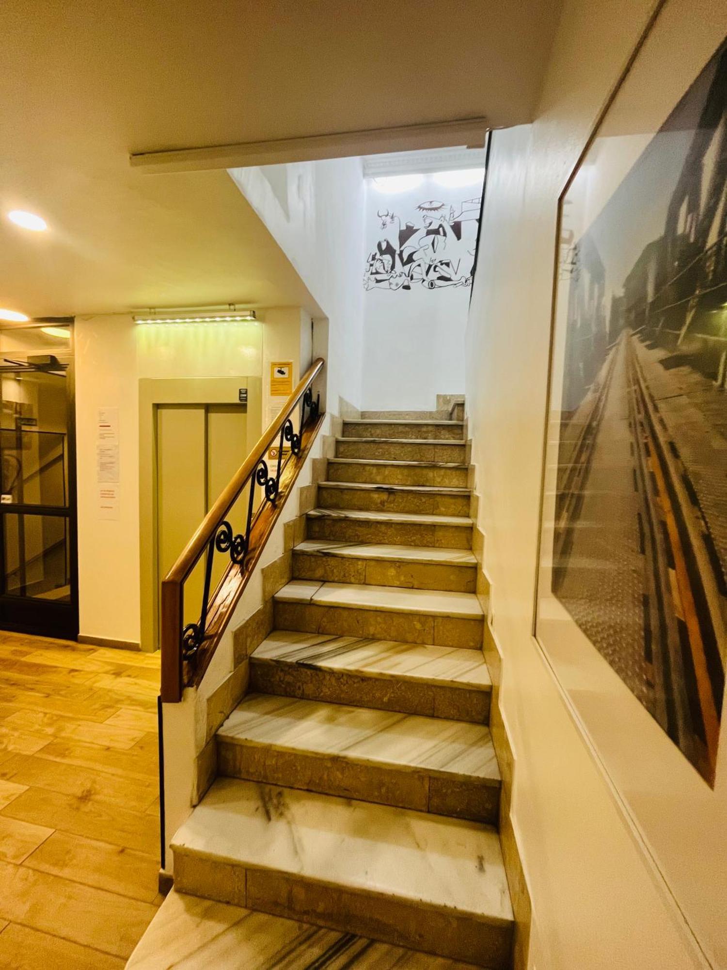 מדריד Hostal Las Vegas מראה חיצוני תמונה