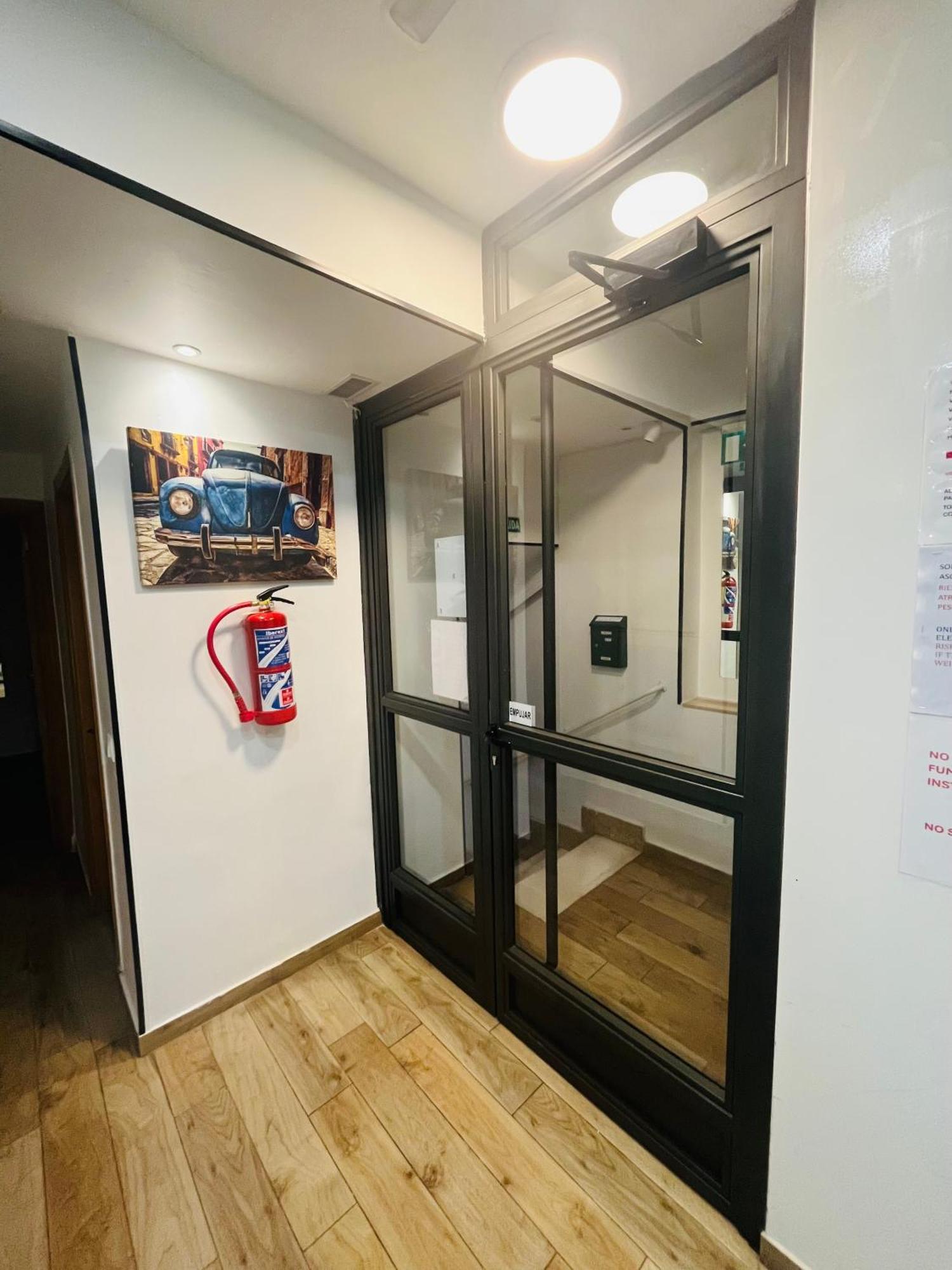 מדריד Hostal Las Vegas מראה חיצוני תמונה